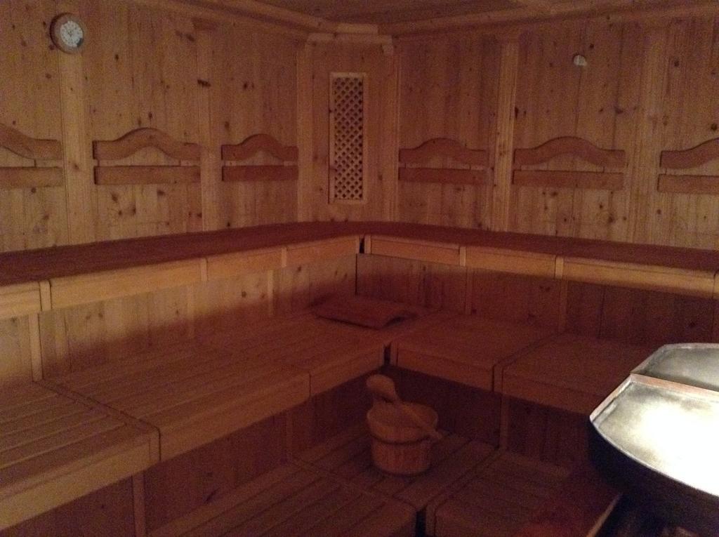 Hotel Garni Almhof Зеефельд в Тироле Экстерьер фото